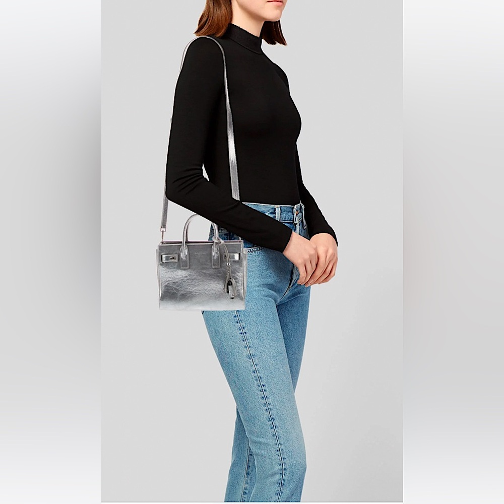 SAINT LAURENT LEATHER SAC DE JOUR! PRISTINE! SILVER CRACKLED LEATHER! WORN ONCE! - Picture 3 of 13